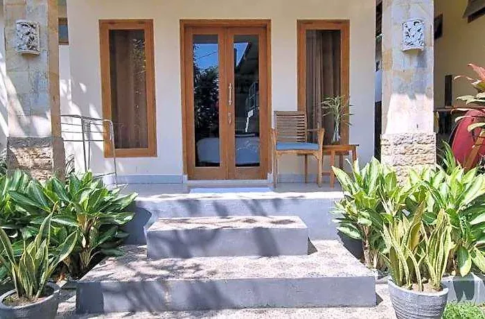Kirra's House バリ島